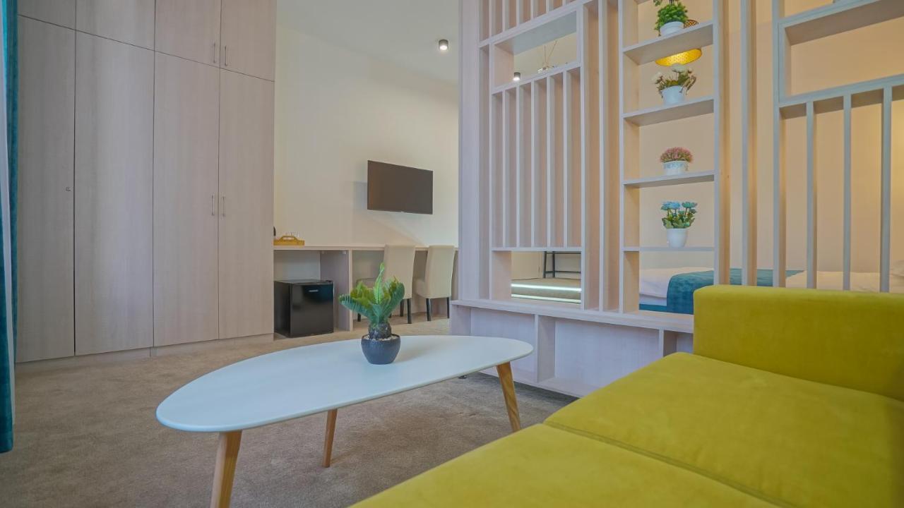 Zoom Rooms Brasov Ngoại thất bức ảnh