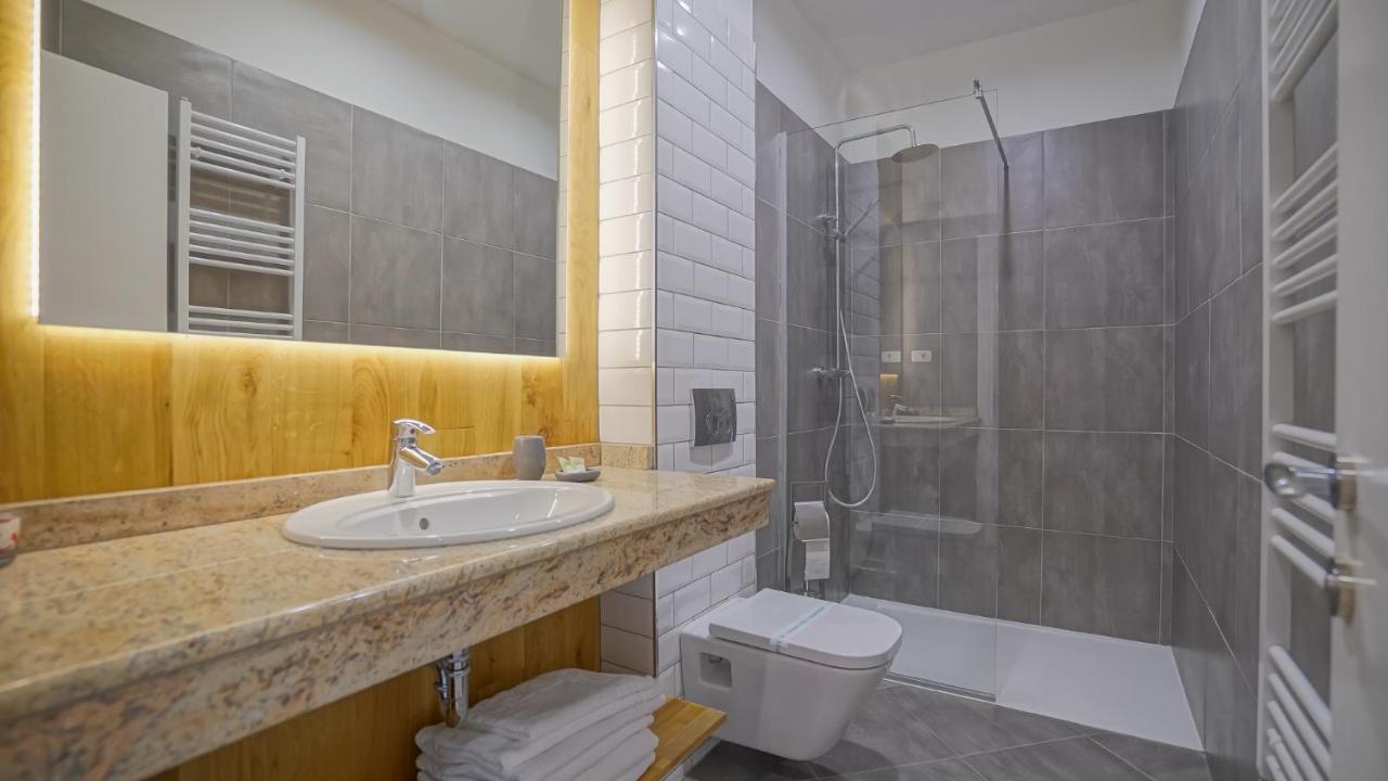 Zoom Rooms Brasov Ngoại thất bức ảnh