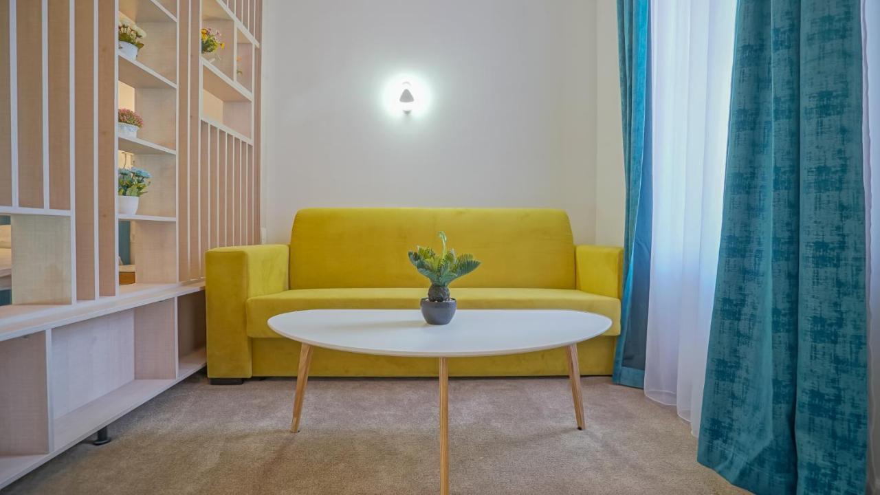 Zoom Rooms Brasov Ngoại thất bức ảnh